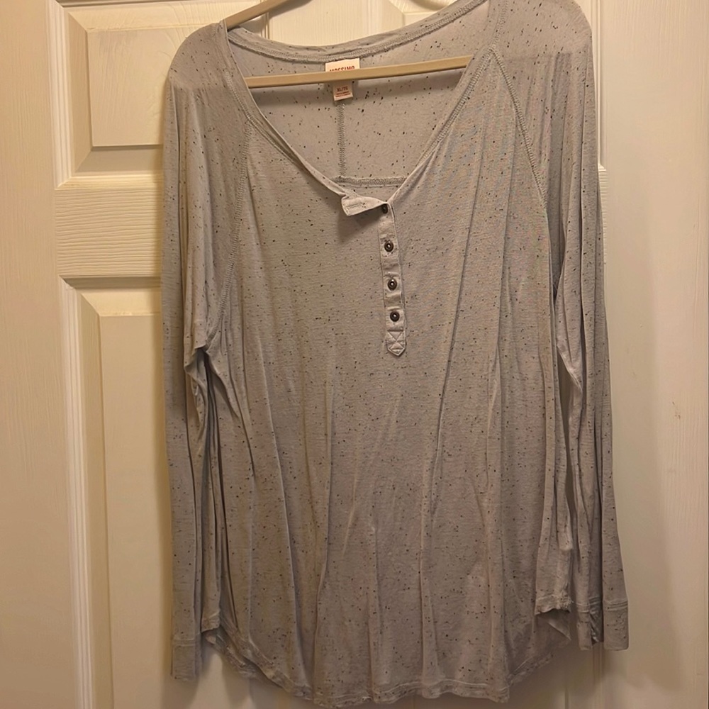 Vneck button shirt